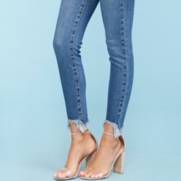 Judy Blue shark bite frayed hem skinny - Picture 3 of 6